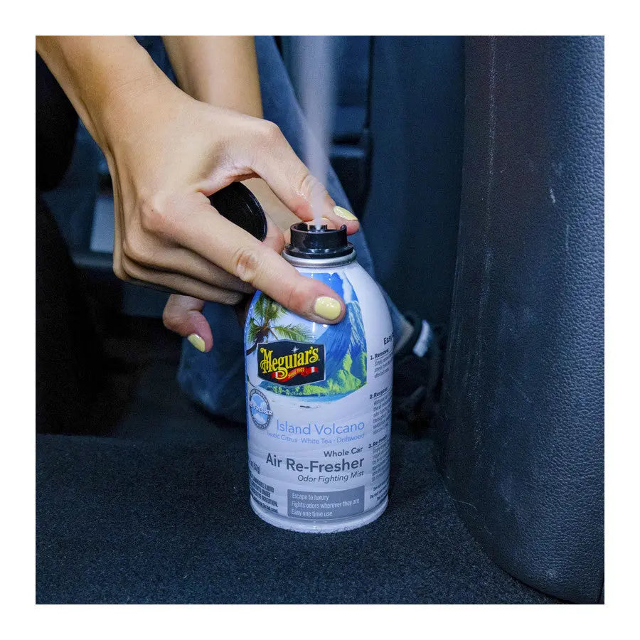 Meguiars Island Volcano drukkend op de knop