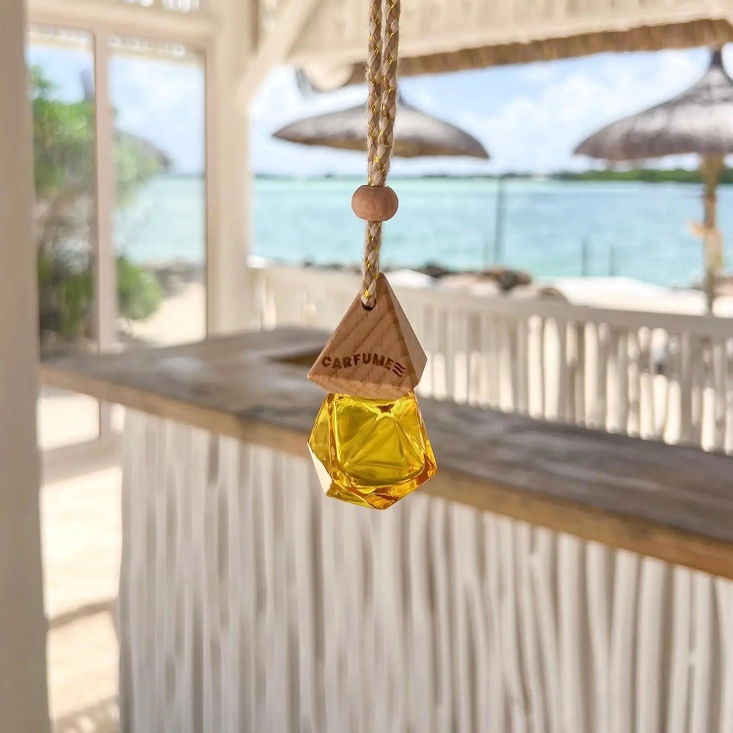 arfume-Brazilian-Summer-Bum-Bum-autoparfum-hanger  hangend