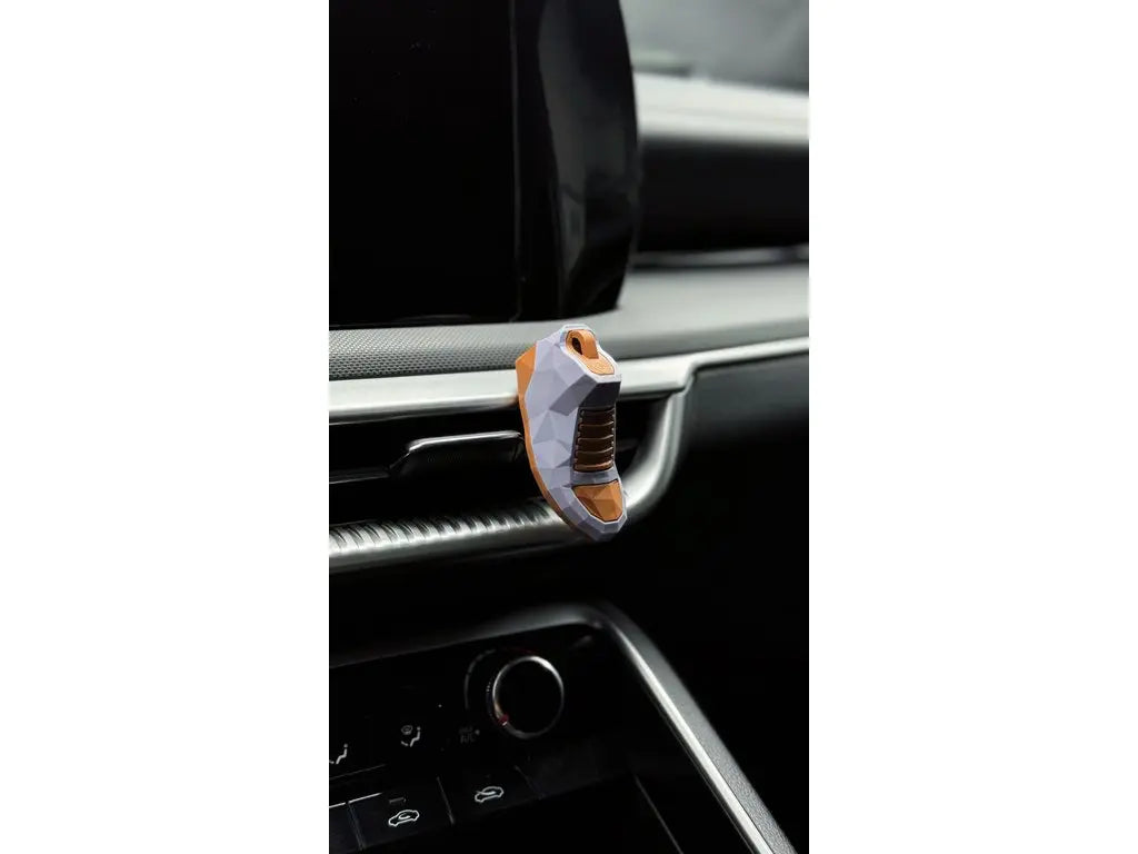 Paarse sneaker autogeur Vinove Verona geplaatst in luchtrooster