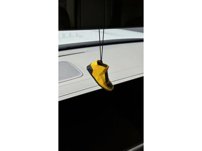 Vinove Netro Shoe Las Vegas hangend aan binnenspiegel