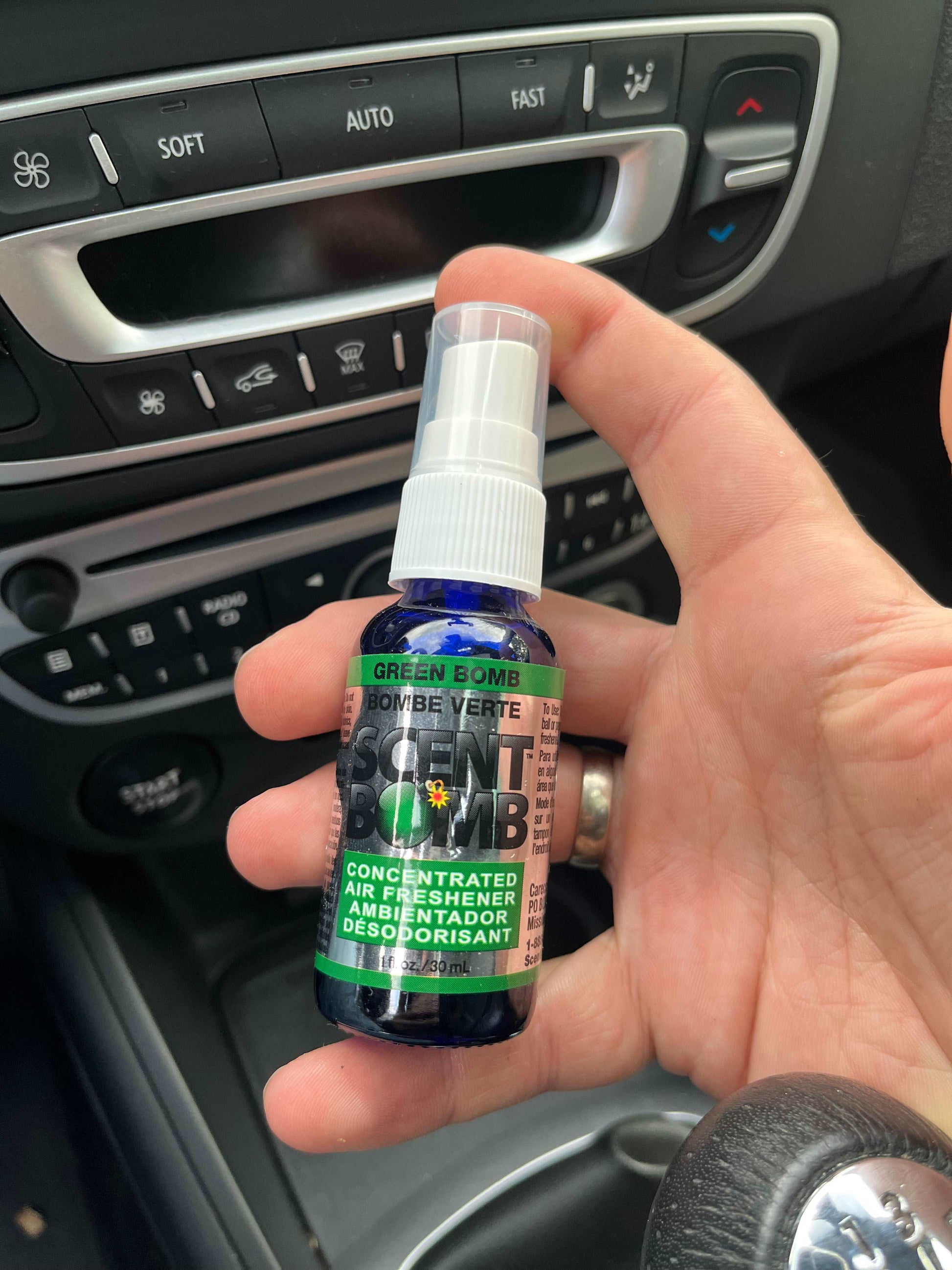 Scent Bomb Auto Parfum Spray - Green Bomb –